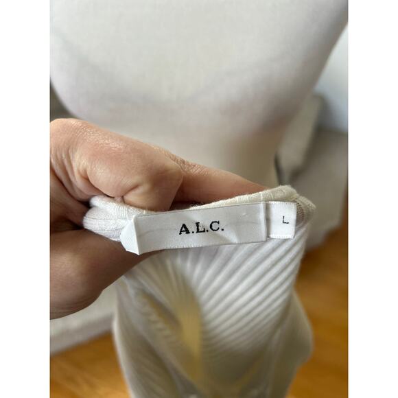A.L.C. White Ribbed Knit Criss Cross Lace Up Long Sleeve V-Neck Sweater - Picture 3 of 6